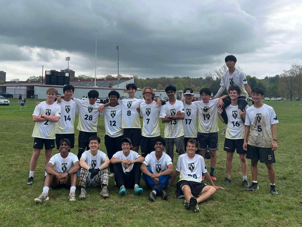 Boys Varsity Ultimate Frisbee Team Places Third at the Amherst Invite